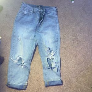 Light washed ripped jeans